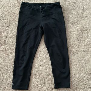 Athleta capri workout pants, size S